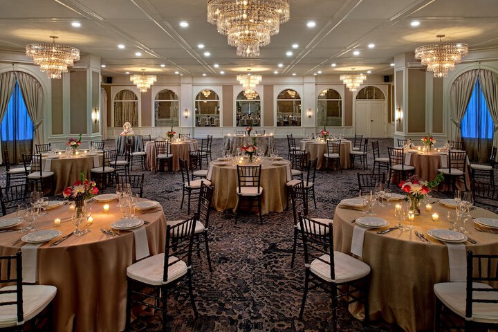 Ballroom/Hall 73 of 94