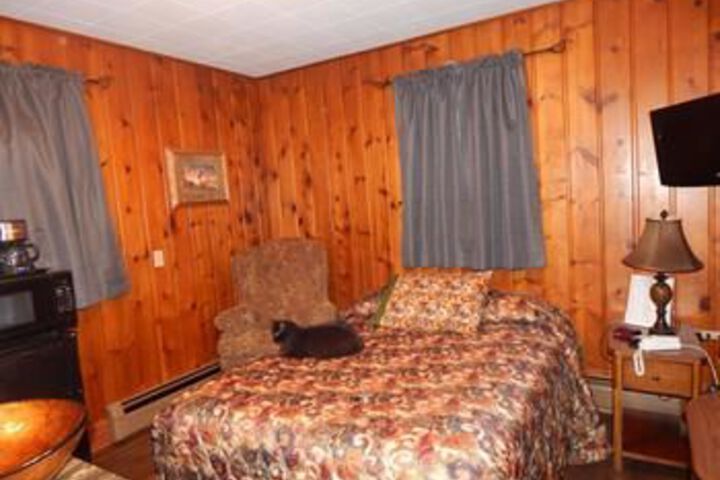 Brookside Motel