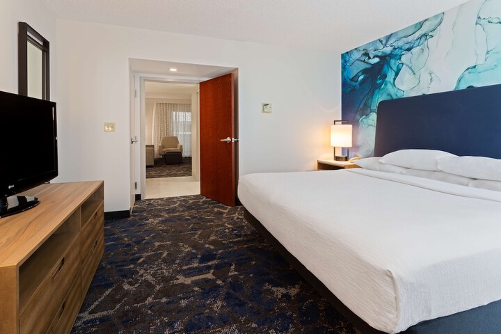 Room 21 of 46