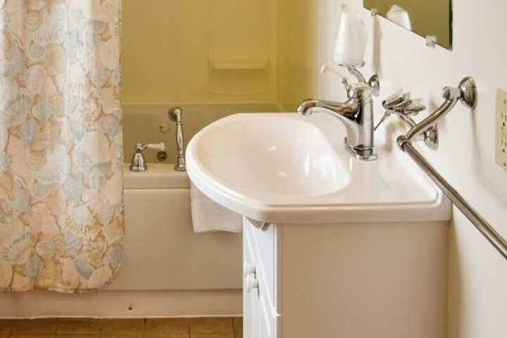 Shorelands Guest Resort and Cottages