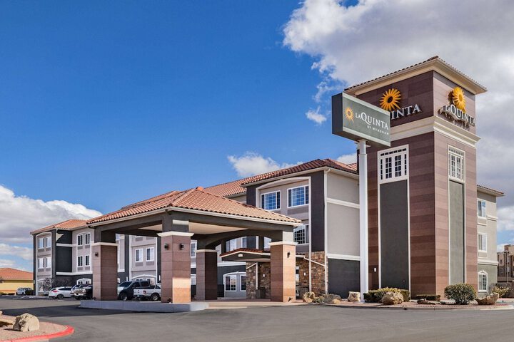 Hotel 3 of 63