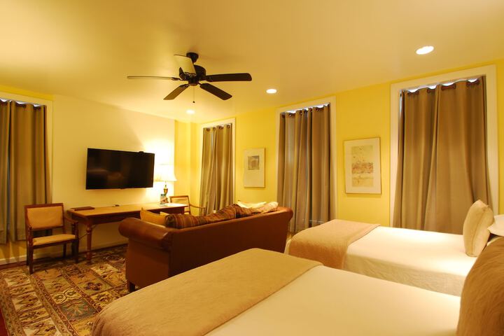 Room 10 of 41