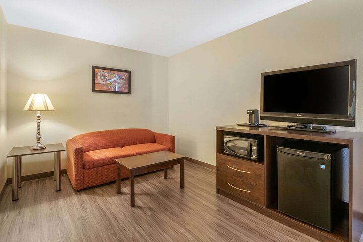 Room 16 of 30