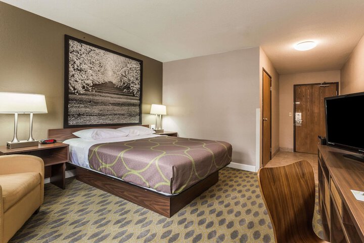 Room 16 of 20