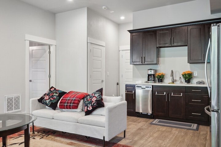 Cozy 1br Retreat in Sammamish 1 Bedroom Apts