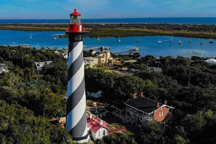 Ocean Sands Beach Boutique Inn - 1 Acre Private Beach