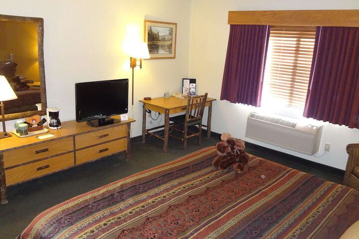 Room 24 of 47