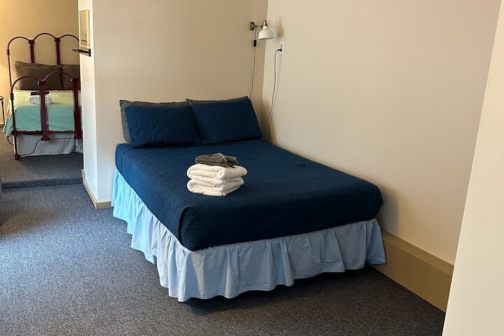 Room 6 of 46