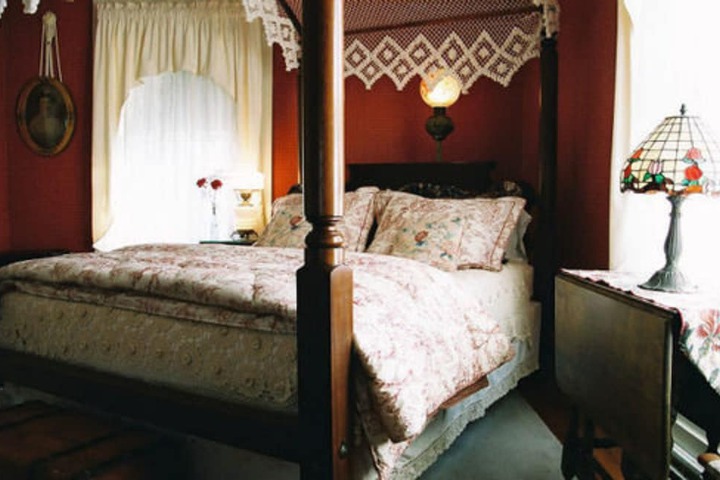 Room 19 of 46