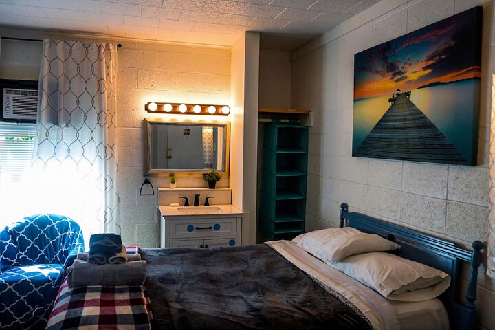 Rolling Hills Motel