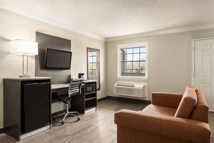Room 41 of 50