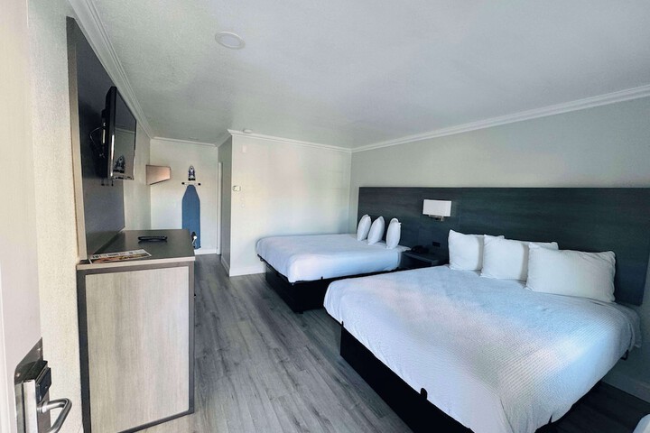 Room 18 of 26