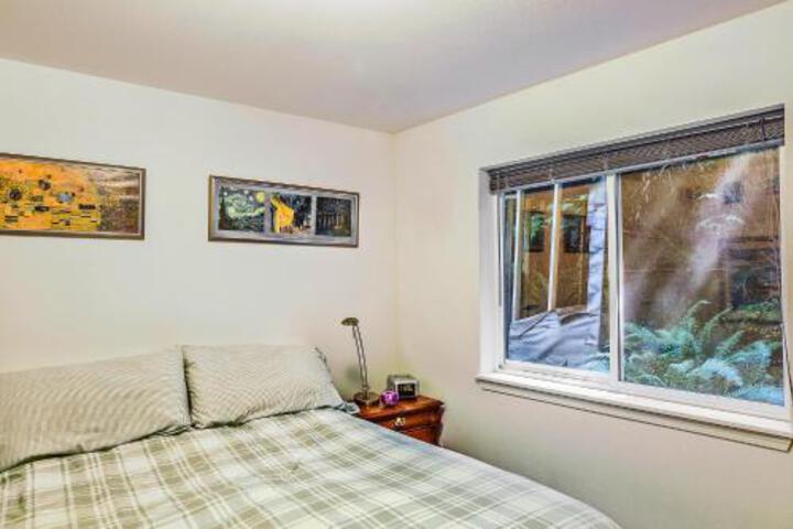 Sandys Beach Cottage