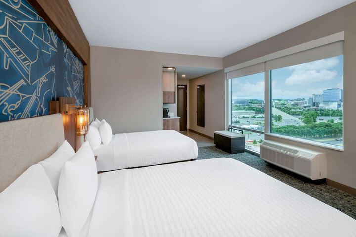 Room 16 of 33