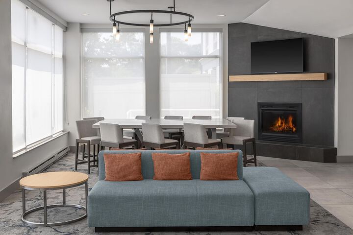 Hilton Garden Inn Queens / JFK Airport