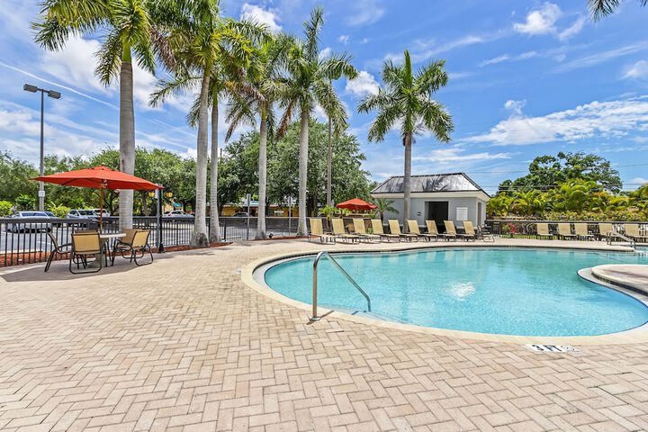 Pool 6 of 65