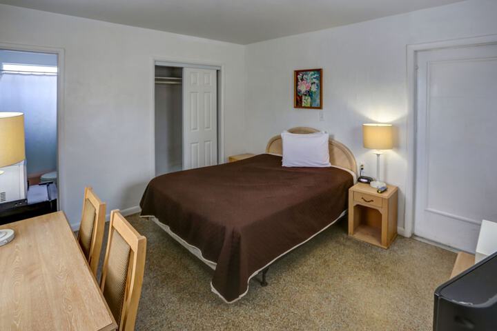 Room 26 of 35