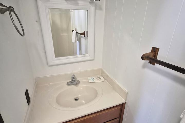 SandSpur Ocean Cottages