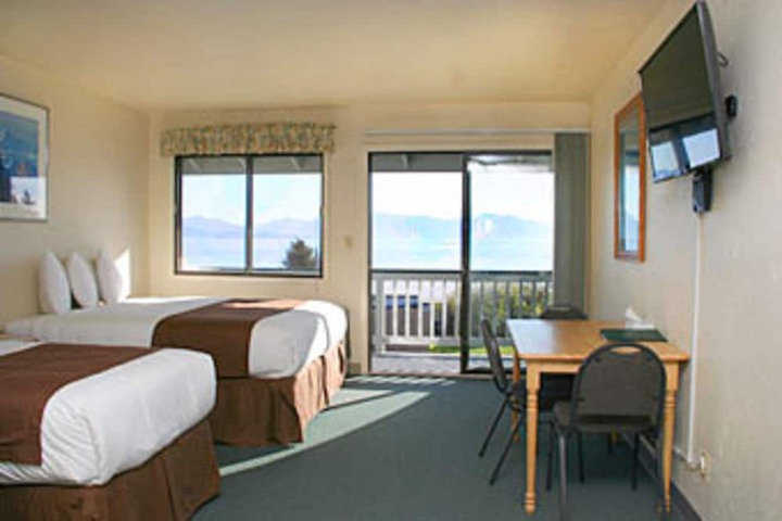 Room 6 of 24
