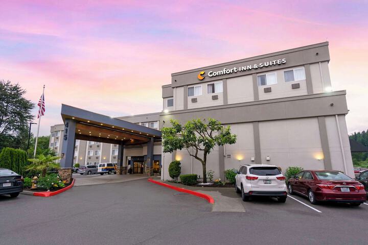 Hotel 3 of 52