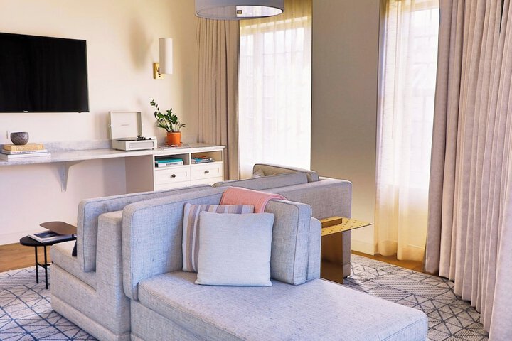 The Alida Savannah, a Tribute Portfolio Hotel