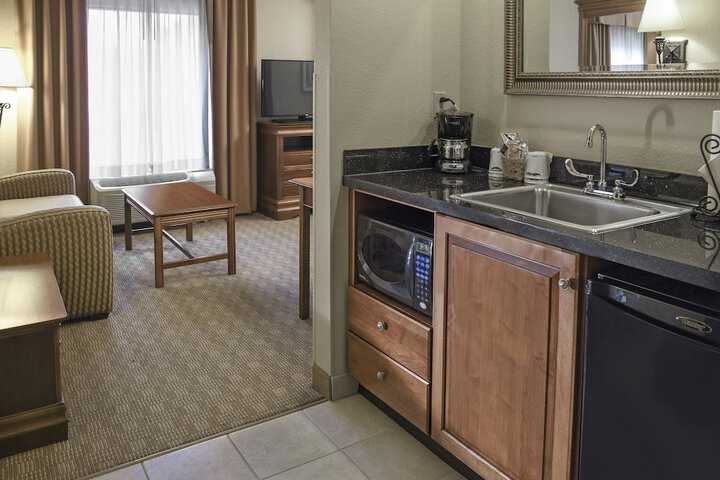 Hampton Inn & Suites Youngstown-Canfield