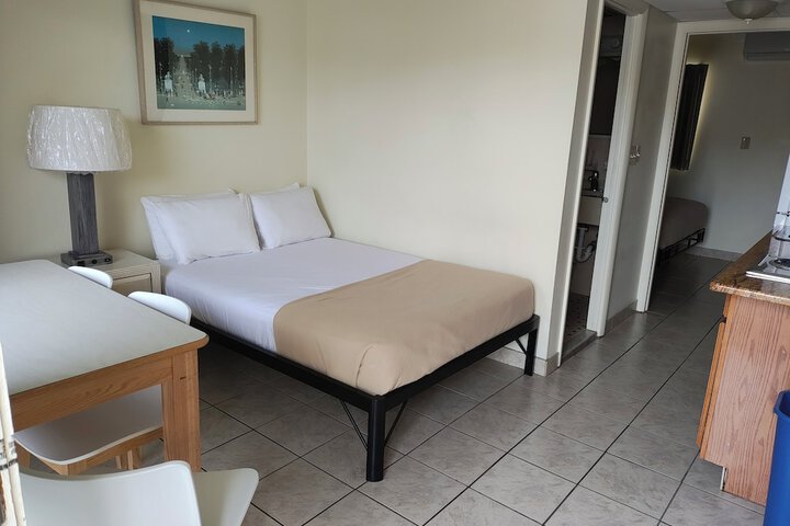 Condor Motel