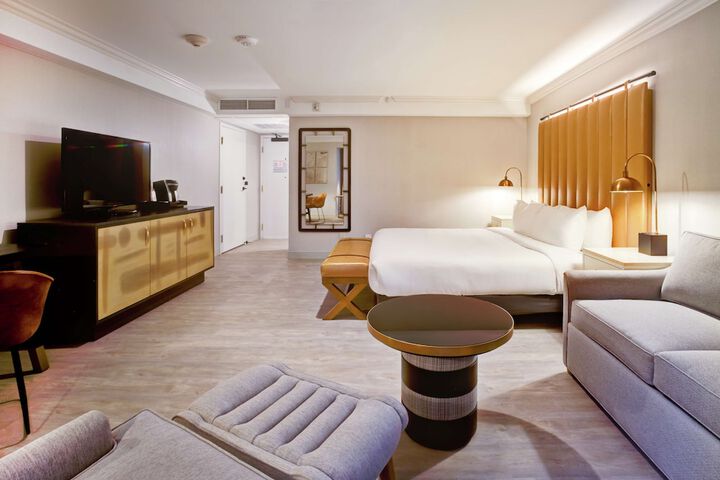 Room 31 of 84