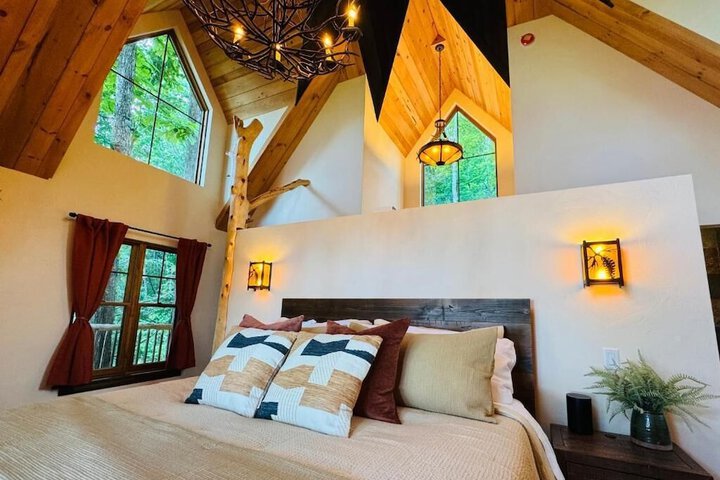 Elk & Embers Mountain Hideaway
