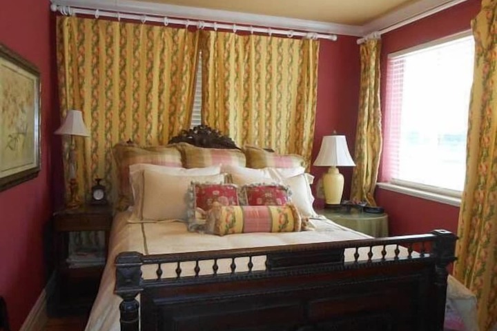 Room 50 of 70