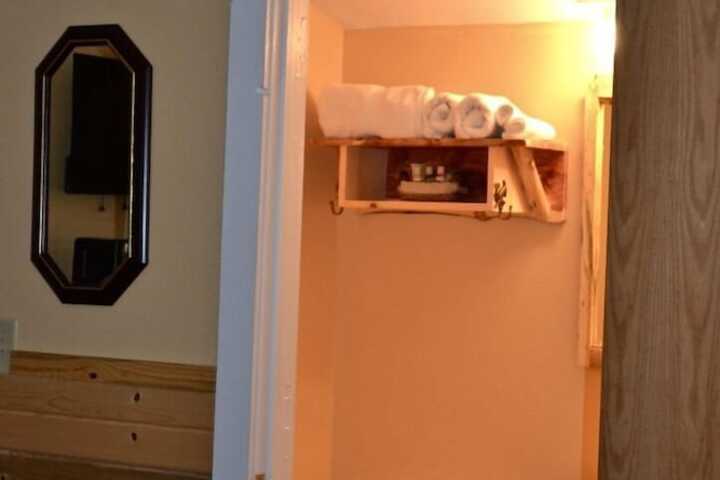 Black Elk Resort Cottages and RV Park