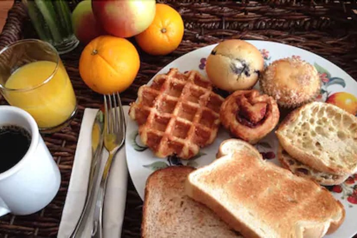 Breakfast/Coffee Service 47 of 51