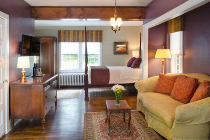 Hillbrook Inn