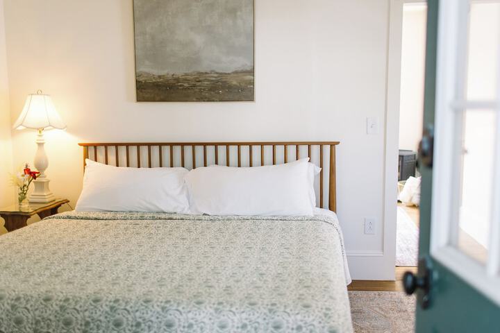 Admirals Quarters Inn