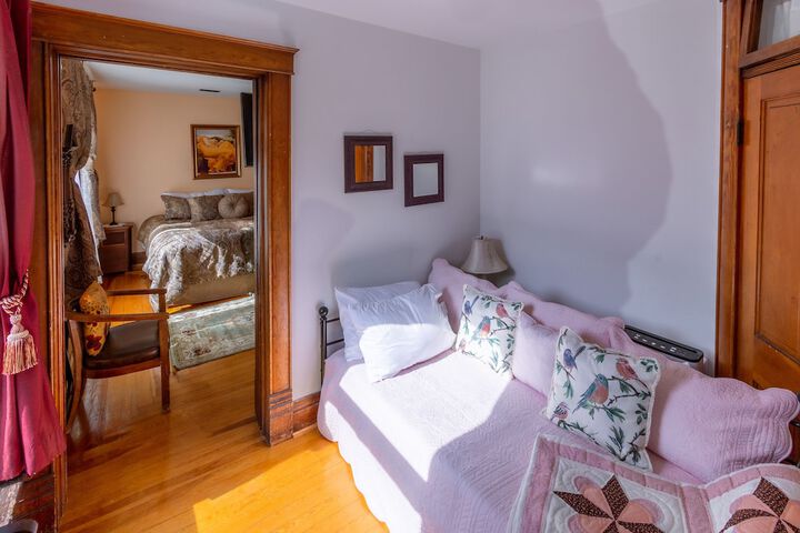 Room 35 of 124
