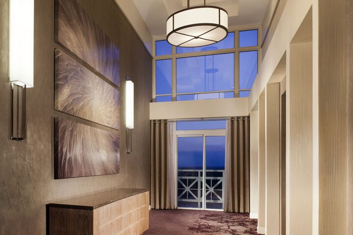 Ballroom/Hall 48 of 53