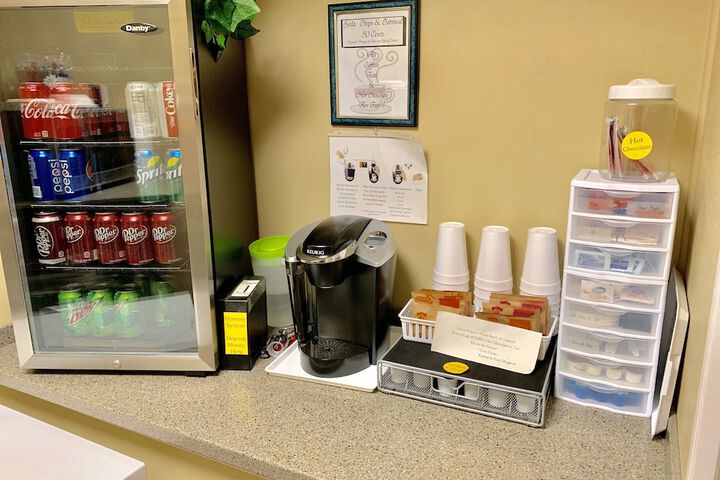 Breakfast/Coffee Service 47 of 50