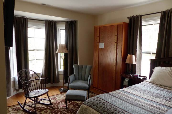 Davis Square Inn