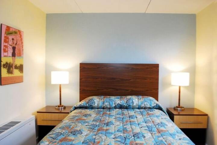 Room 15 of 33
