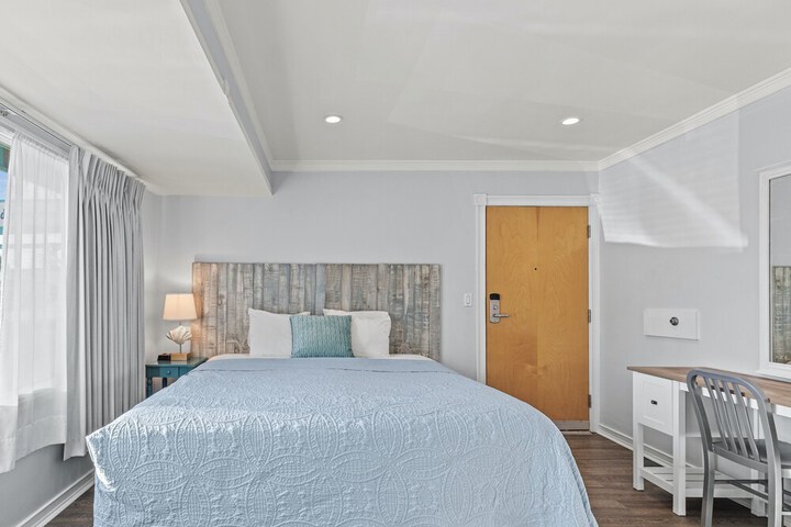 Room 44 of 78