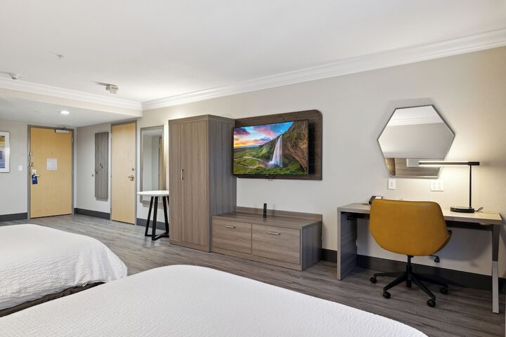 Room 19 of 39