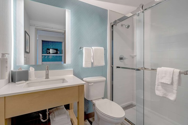 Room 8 of 26