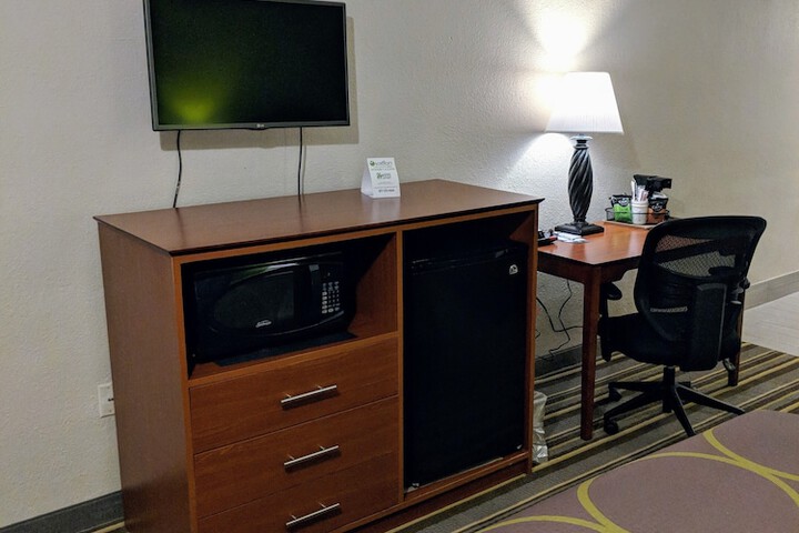 Room 25 of 46