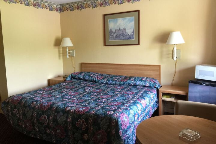 Room 28 of 36