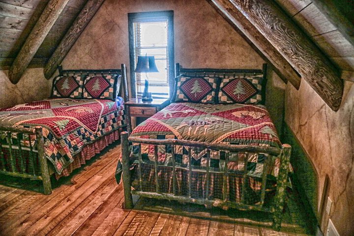 Room 30 of 47