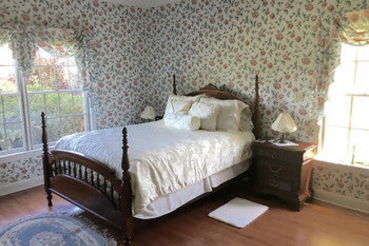 Earlystown Manor Bed & Breakfast
