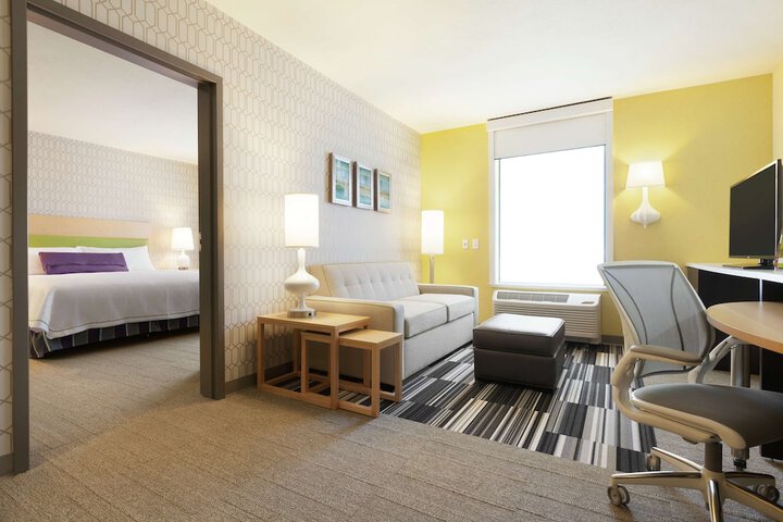 Room 14 of 25