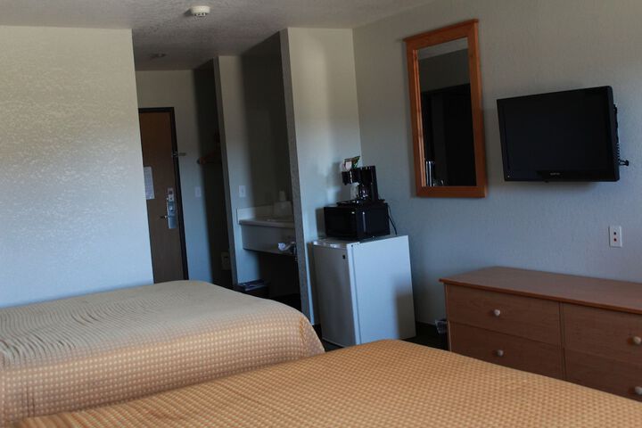 Room 30 of 36