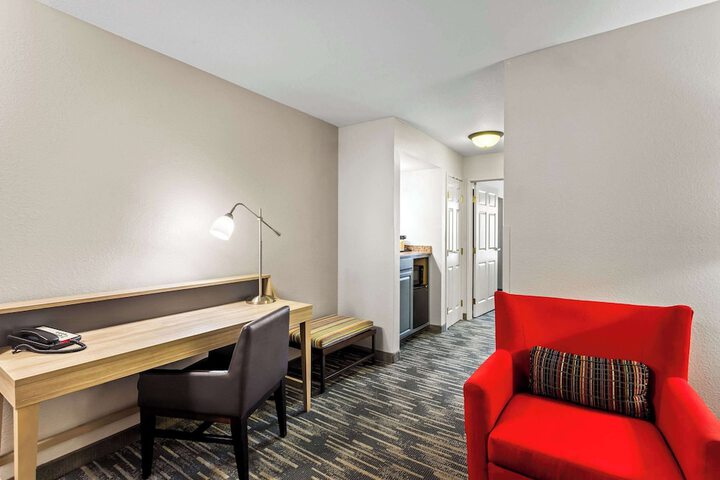 Country Inn & Suites by Radisson Portage, IN