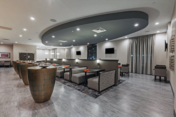 Holiday Inn Houston NE - Bush Airport Area by IHG